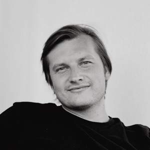 Stani Kulechov portrait
